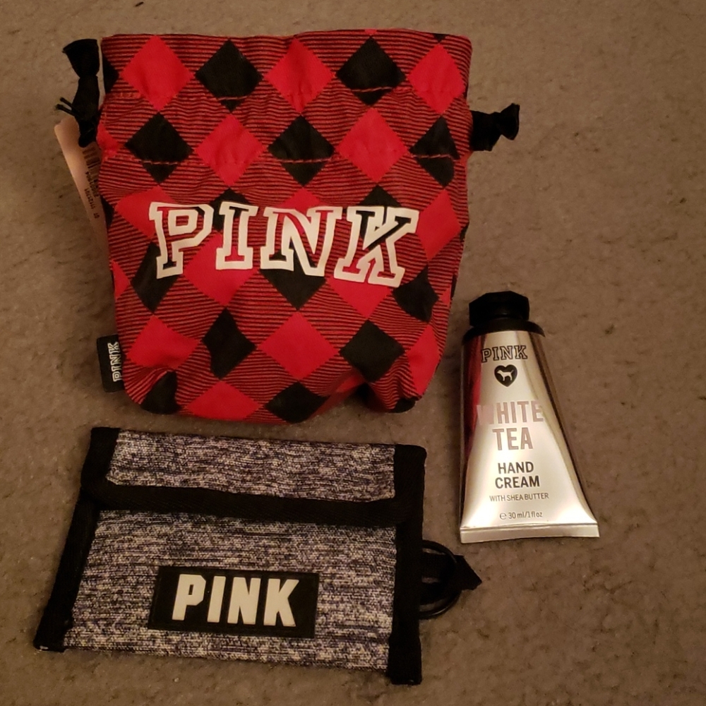 VS PINK Mini Bundle Pouch Wallet Lotion - Picture 1 of 9